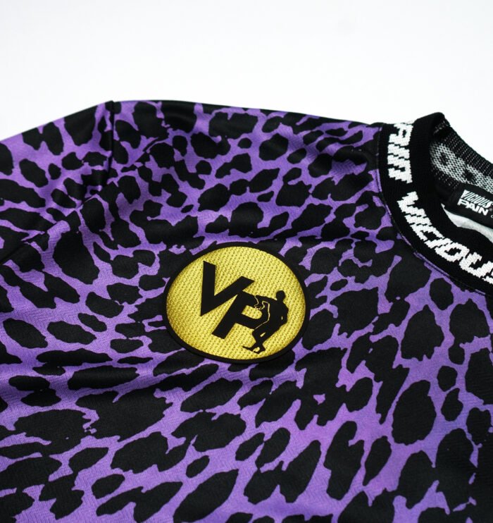 LONGSLEEVE PURPLE LEOPARD FOOTBALL JERSEY - Gambar 6